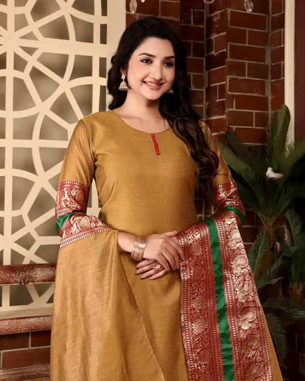 GOLD_KANCHI_COTTON_KURTA_PANT_AND_DUPATTA_SET