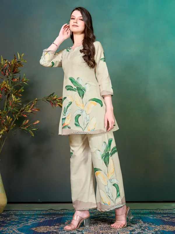 Off_White_with_Green_Floral_Printed_Rayon_Blend_Co-ord_Set_for_Women