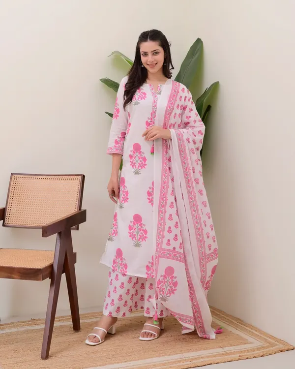 Pink_Kurta_&_Pant_Set_with_Dupatta