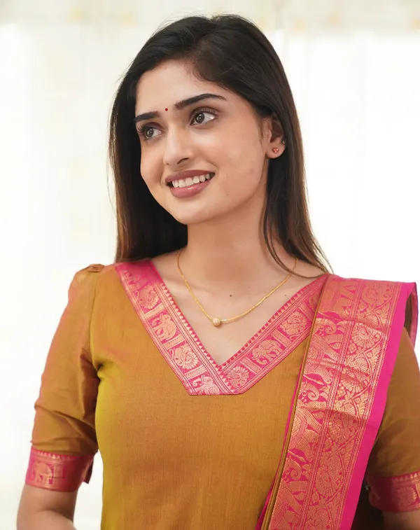 Mustard_Kurta_&_Pant_Set_with_Dupatta