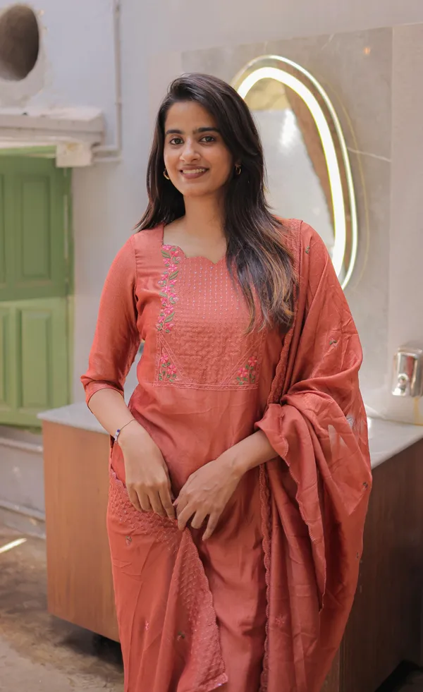 Orange_Kurta_&_Pant_Set_with_Dupatta