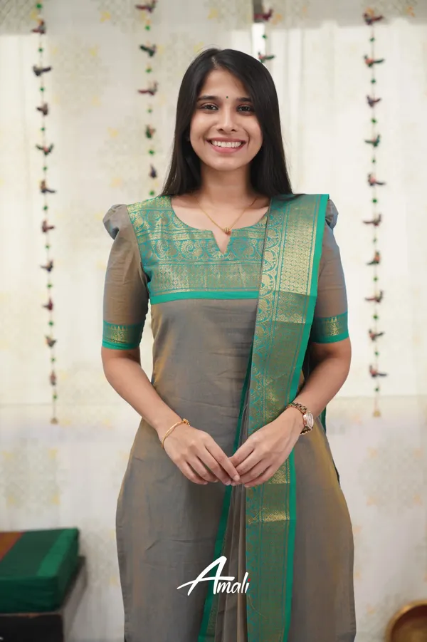 Grey_Kurta_Set_with_Dupatta