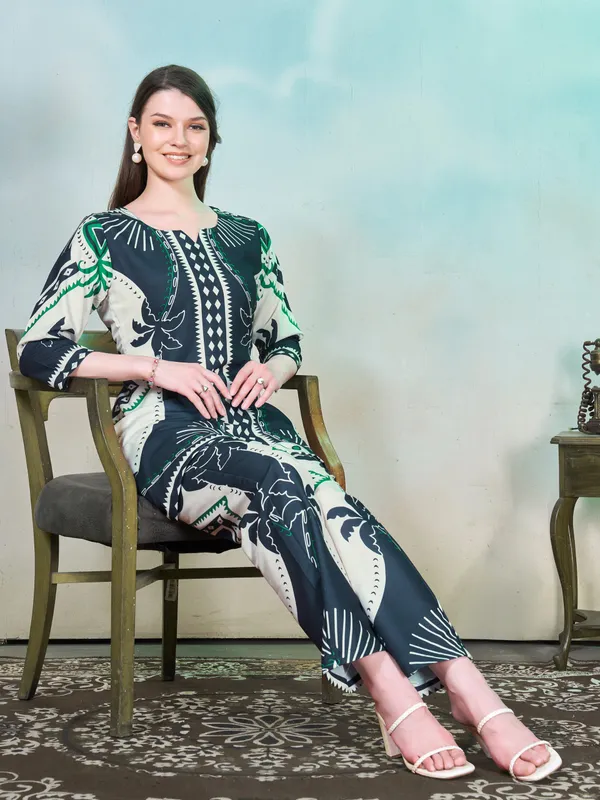 Blue_and_White_Digital_Printed_Rayon_Blend_Co-ord_Set_for_Women
