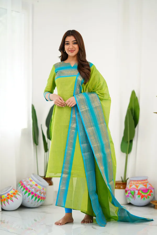 L_Green_Kurta_Set_with_Dupatta
