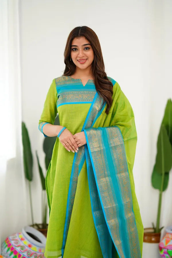 L_Green_Kurta_Set_with_Dupatta