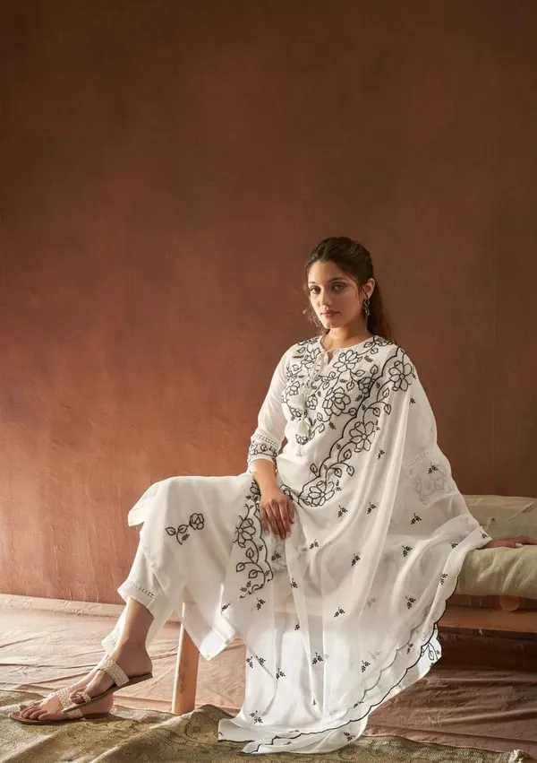 White_Kurta_&_Pant_Set_with_Dupatta