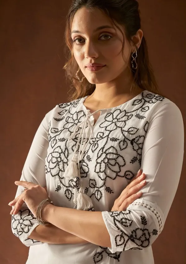 White_Kurta_&_Pant_Set_with_Dupatta
