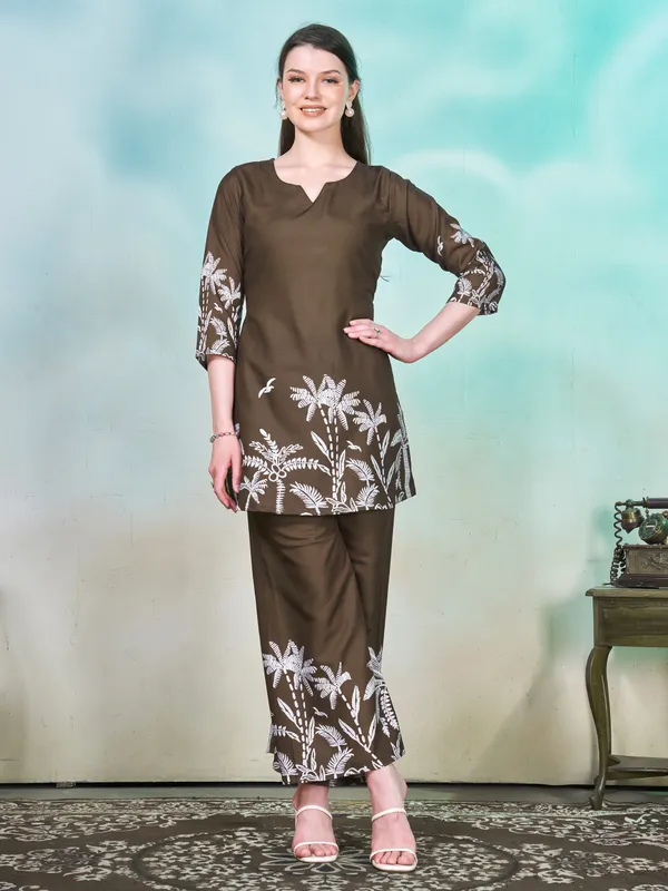 Brown_and_White_Printed_Rayon_Blend_Co-ord_Set_for_Women
