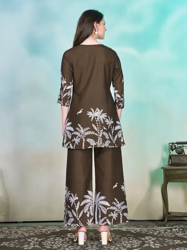 Brown_and_White_Printed_Rayon_Blend_Co-ord_Set_for_Women