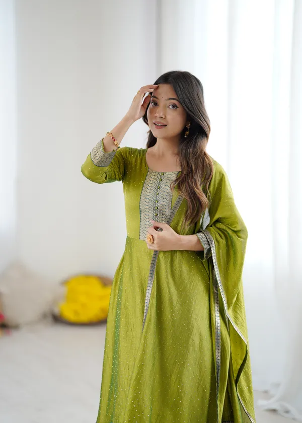 Mehndi_Kurta_&_Pant_Set_with_Dupatta