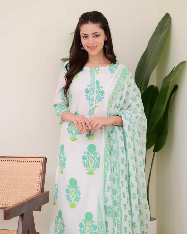 Green_Kurta_&_Pant_Set_with_Dupatta