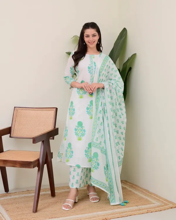 Green_Kurta_&_Pant_Set_with_Dupatta