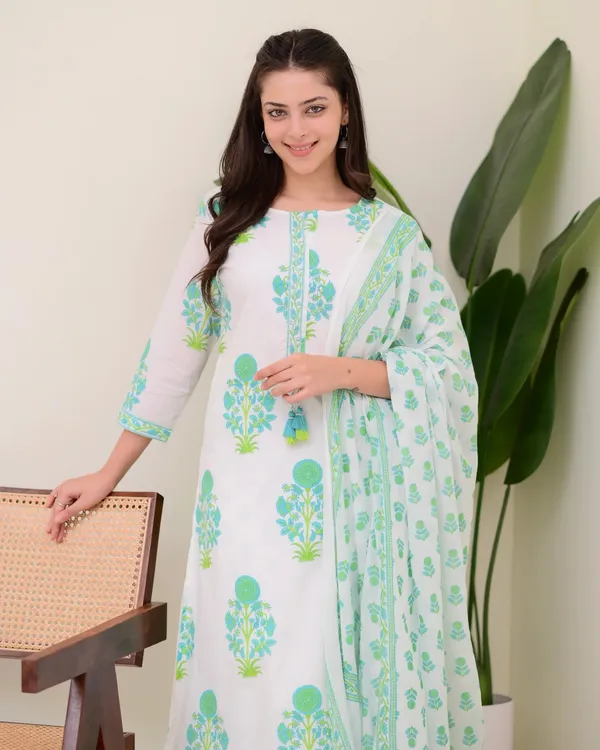 Green_Kurta_&_Pant_Set_with_Dupatta