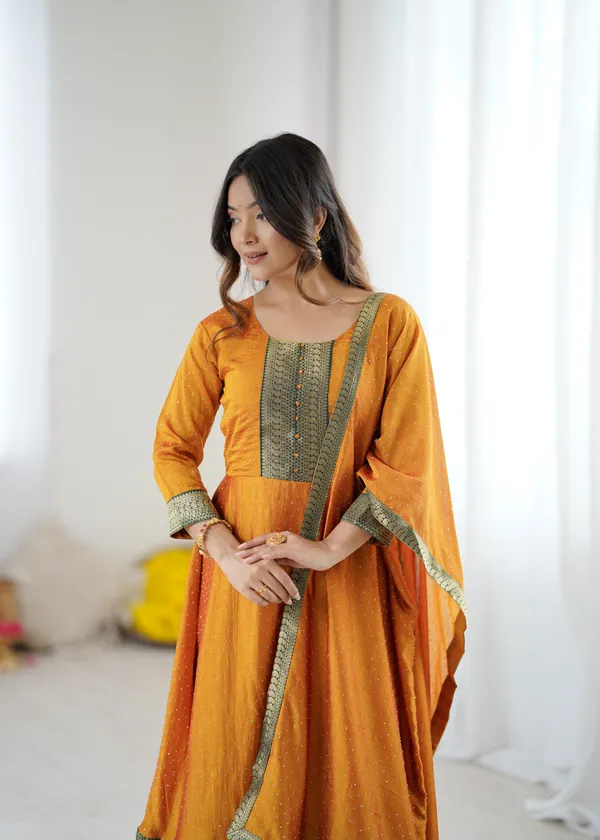 Yellow_Kurta_Set_with_Dupatta