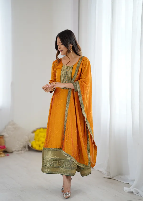Yellow_Kurta_Set_with_Dupatta