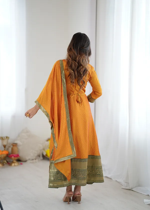 Yellow_Kurta_Set_with_Dupatta