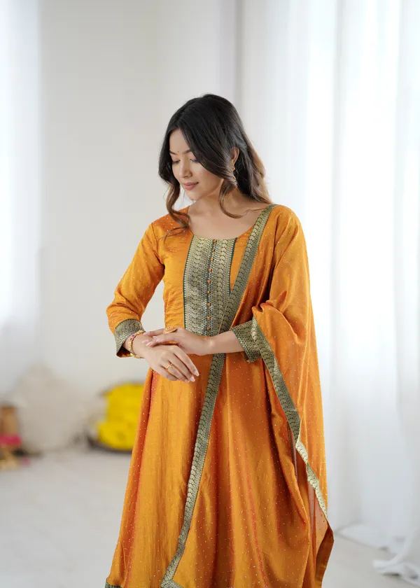 Yellow_Kurta_Set_with_Dupatta