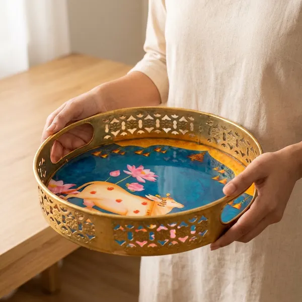 Cow_And_Calf_Pichwai_Basket_With_Handle