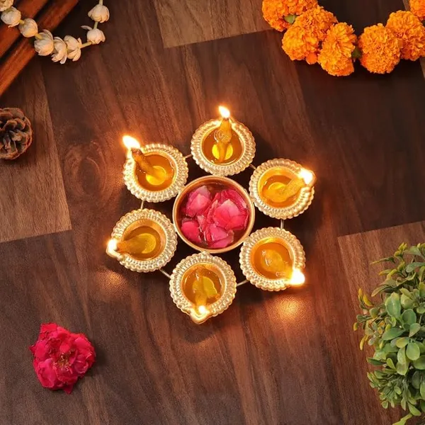 Traditional_home_decorative_mini_diya_urli_with_gold_8"_