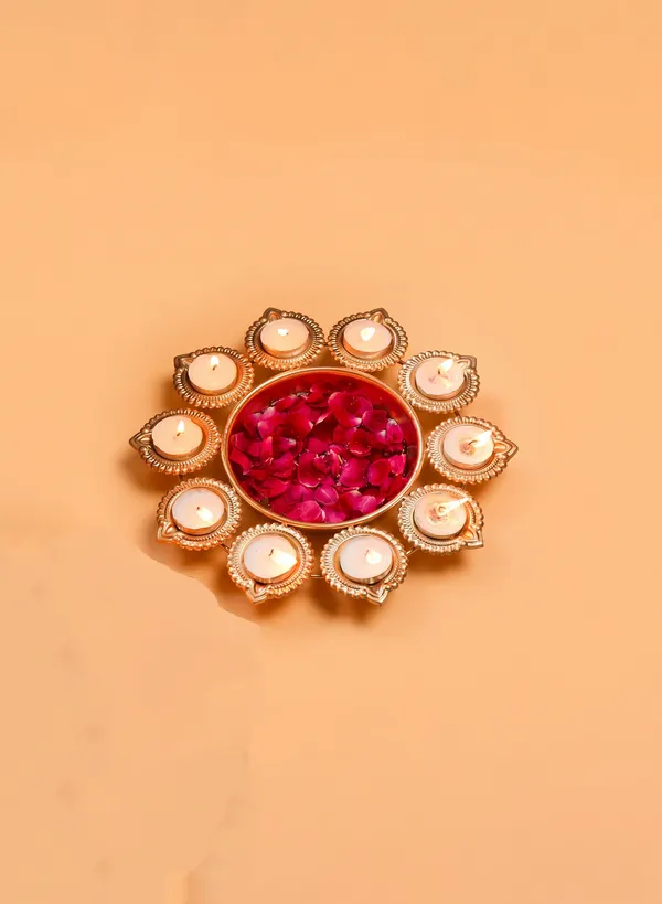 Floral_diya_urli_with_gold_finish_10"