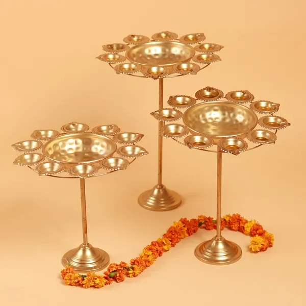 Golden_Diya_Urli_Candle_Holder_Set_Of_1