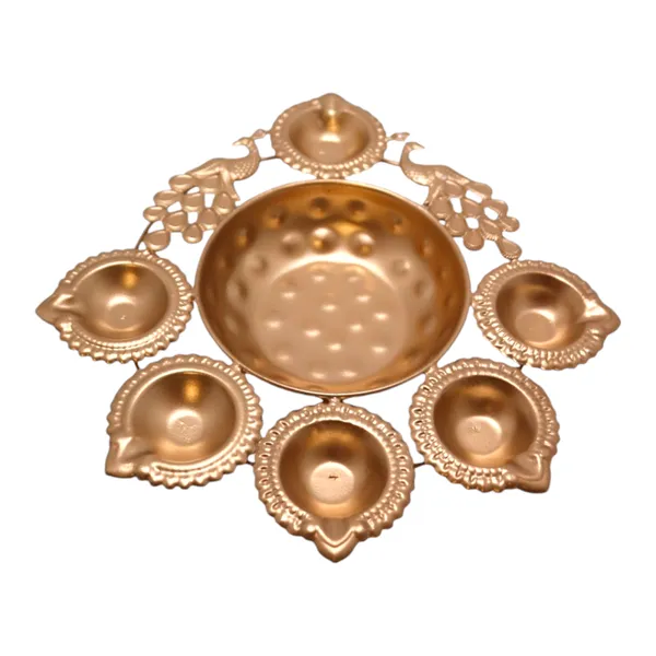 Peacock_Golden_Diya_Urli_10"