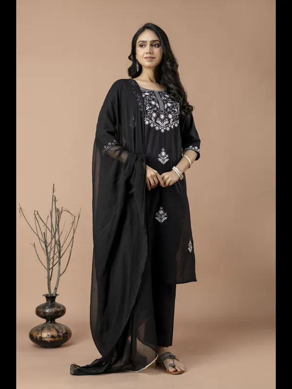 Black_Embroidered_Cotton_Straight_Kurta_With_Pant_And_Dupatta