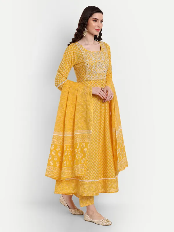 Mustard_Anarkali_Cotton_Printed_Embroidered_Kurta_With_Pant_And_Dupatta_For_Women