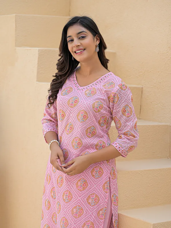 Pink_Straight_Cotton_Printed_Kurta_With_Pant_And_Dupatta_Women_And_Girls
