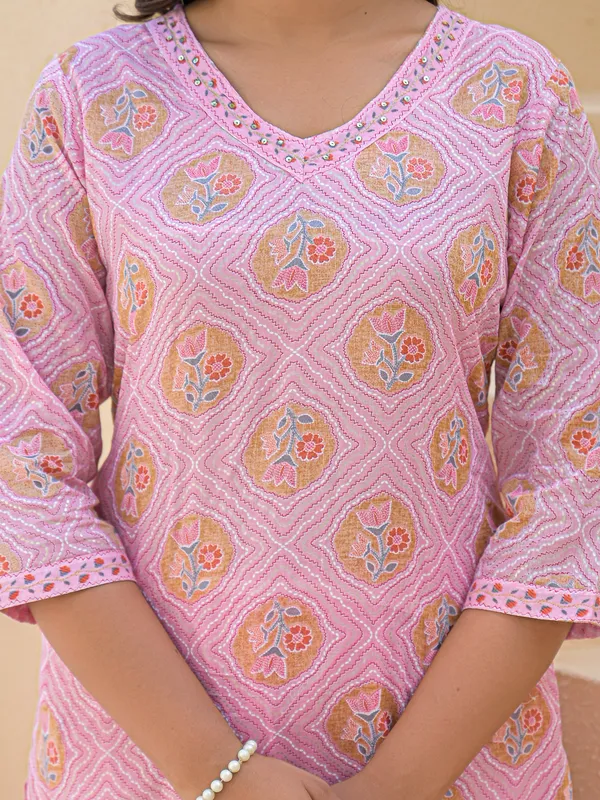 Pink_Straight_Cotton_Printed_Kurta_With_Pant_And_Dupatta_Women_And_Girls