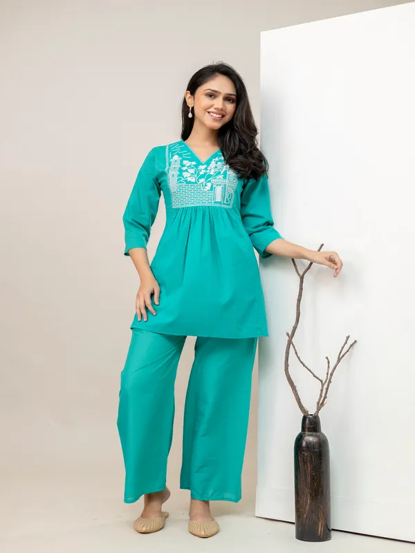 Rama_Solid_Embellished_Co-Ord_Set_For_Women