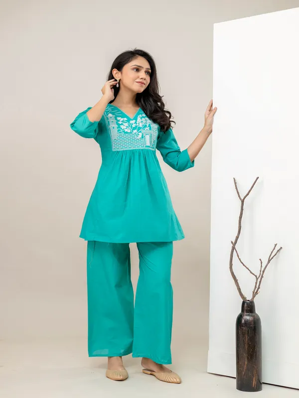 Rama_Solid_Embellished_Co-Ord_Set_For_Women