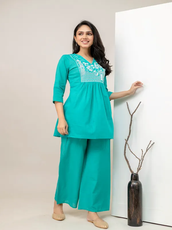 Rama_Solid_Embellished_Co-Ord_Set_For_Women