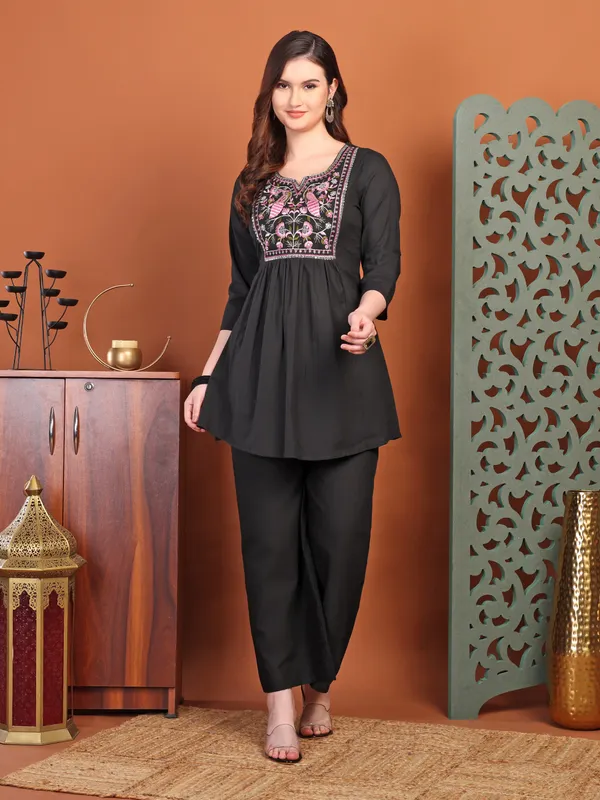 Black_Embellied_Co-Ord_Sets_For_Women_And_Girls