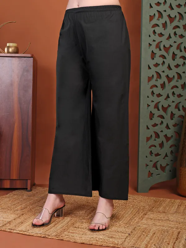 Black_Embellied_Co-Ord_Sets_For_Women_And_Girls