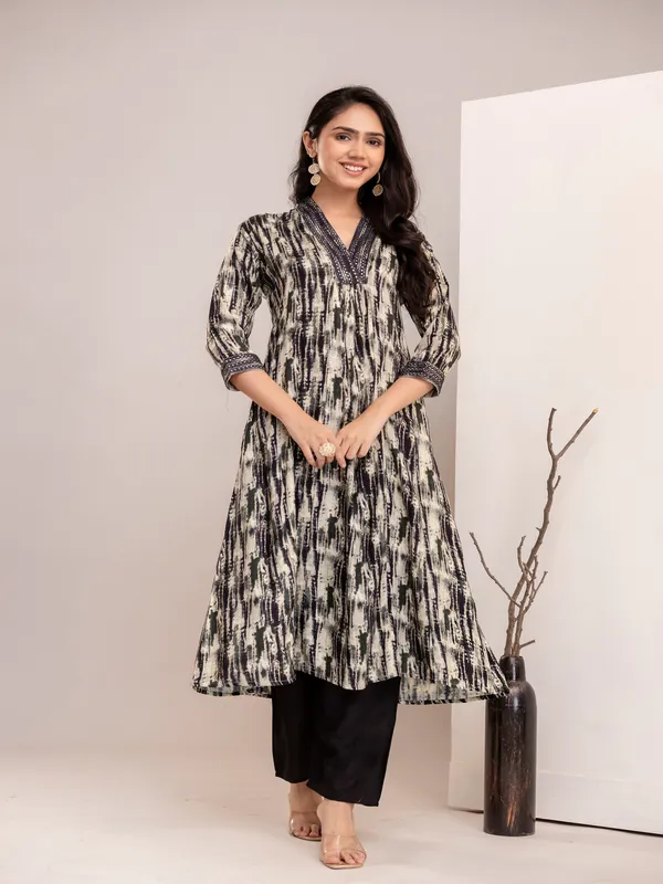 Black_Anarkali_Printed_Anarkali_Kurta_With_Pant_And_Dupatta_Women_And_Girls
