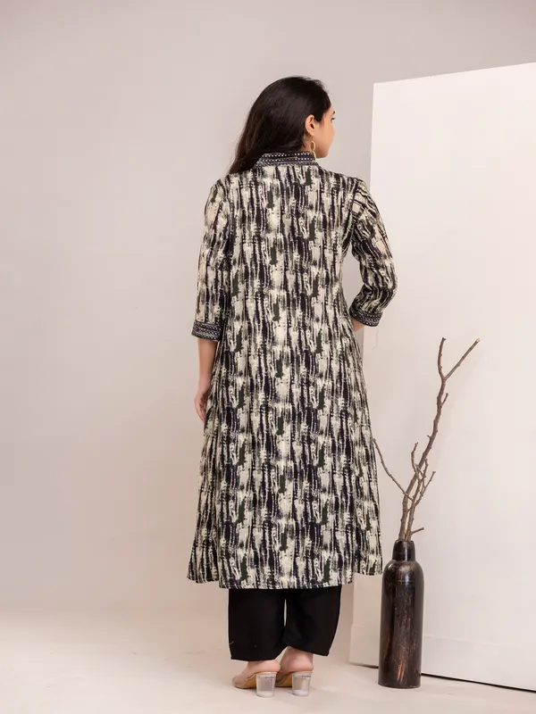 Black_Anarkali_Printed_Anarkali_Kurta_With_Pant_And_Dupatta_Women_And_Girls