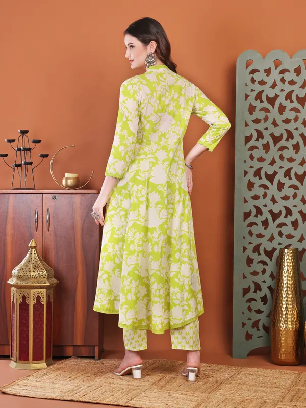 Green_Anarkali_Cotton_Printed_Self_Design_Kurta_With_Pant_And_Dupatta_Women_And_Girls