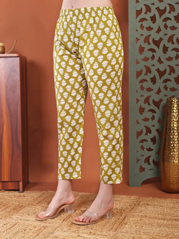 Mehdi_Brown_Anarkali_Cotton_Printed_Self_Design_Kurta_With_Pant_And_Dupatta_Women_And_Girls