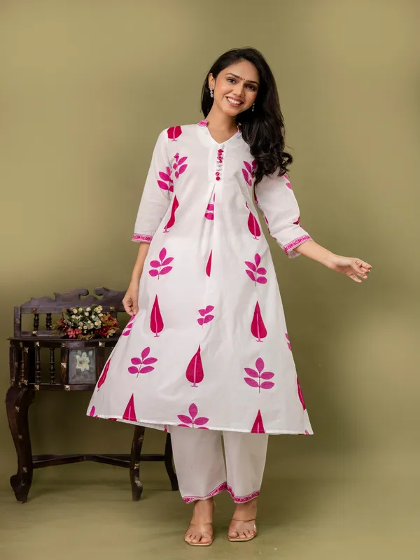Pink_Aline_Cotton_Printed_Kurta_With_Pant_For_Women_And_Girls
