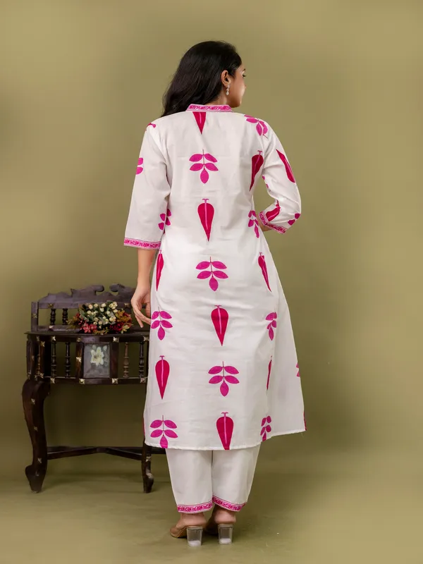 Pink_Aline_Cotton_Printed_Kurta_With_Pant_For_Women_And_Girls