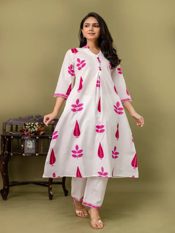 Pink_Aline_Cotton_Printed_Kurta_With_Pant_For_Women_And_Girls