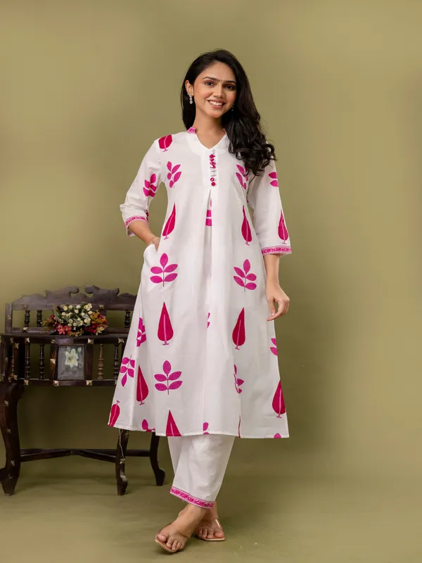 Pink_Aline_Cotton_Printed_Kurta_With_Pant_For_Women_And_Girls