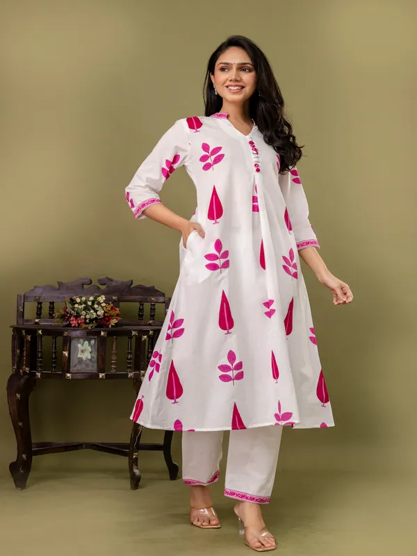 Pink_Aline_Cotton_Printed_Kurta_With_Pant_For_Women_And_Girls