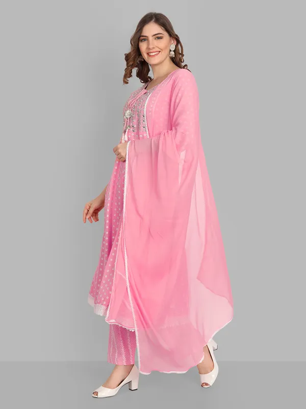 Pink_Anarkali_Rayon_Kurta_With_Pant_And_Dupatta_For_Women