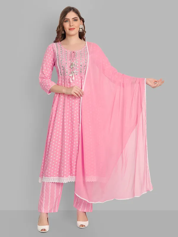 Pink_Anarkali_Rayon_Kurta_With_Pant_And_Dupatta_For_Women