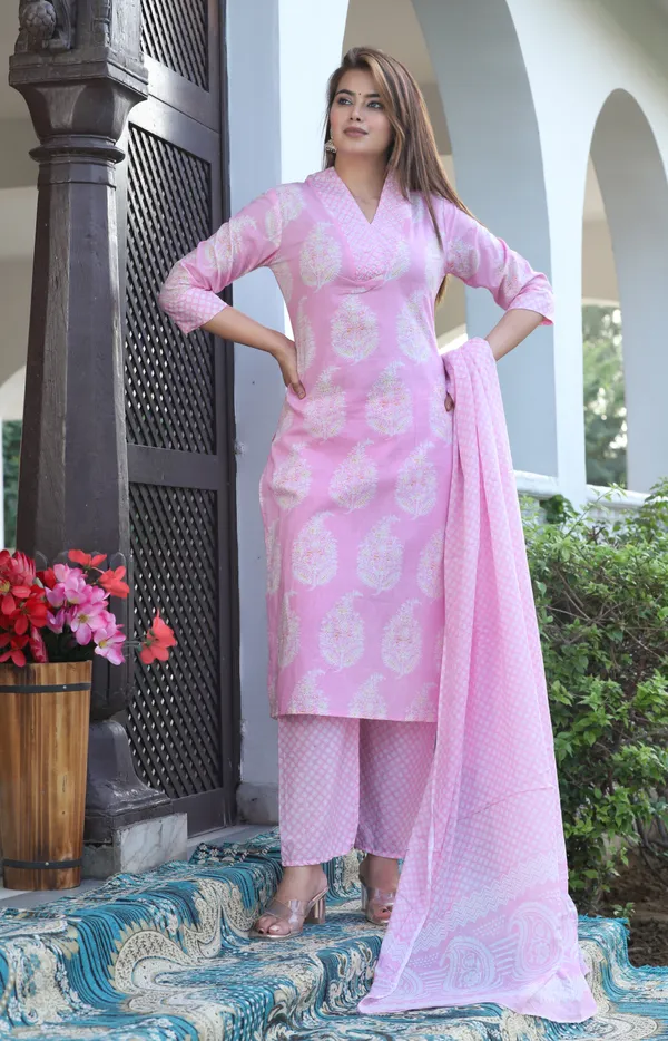 Pink_Straight_Cotton_Printed_Kurta_With_Pant_And_Dupatta_For_Women