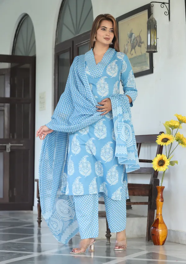 Aqua_Straight_Cotton_Printed_Kurta_With_Pant_And_Dupatta_For_Women