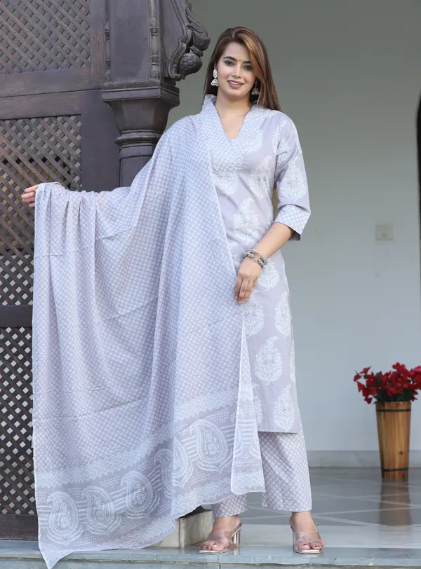 Grey_Straight_Cotton_Printed_Kurta_With_Pant_And_Dupatta_For_Women