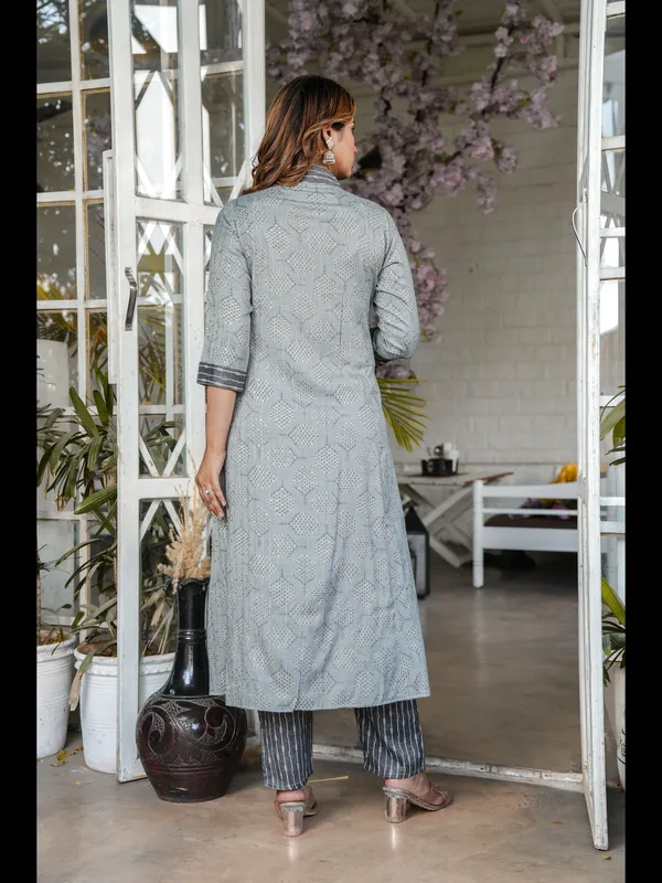 Grey_Printed_Rayon_A-Line_Kurta_With_Pant_And_Dupatta